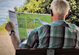 reading map